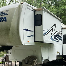 5th Wheel Detail Mt Carroll IL 7