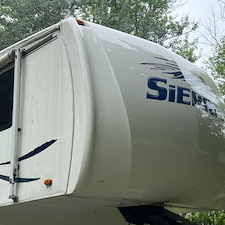 5th Wheel Detail Mt Carroll IL 0